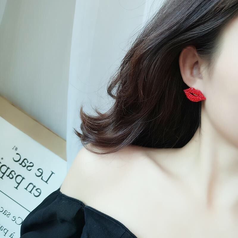 Rhinestone Exaggerated Lip Stud Earrings